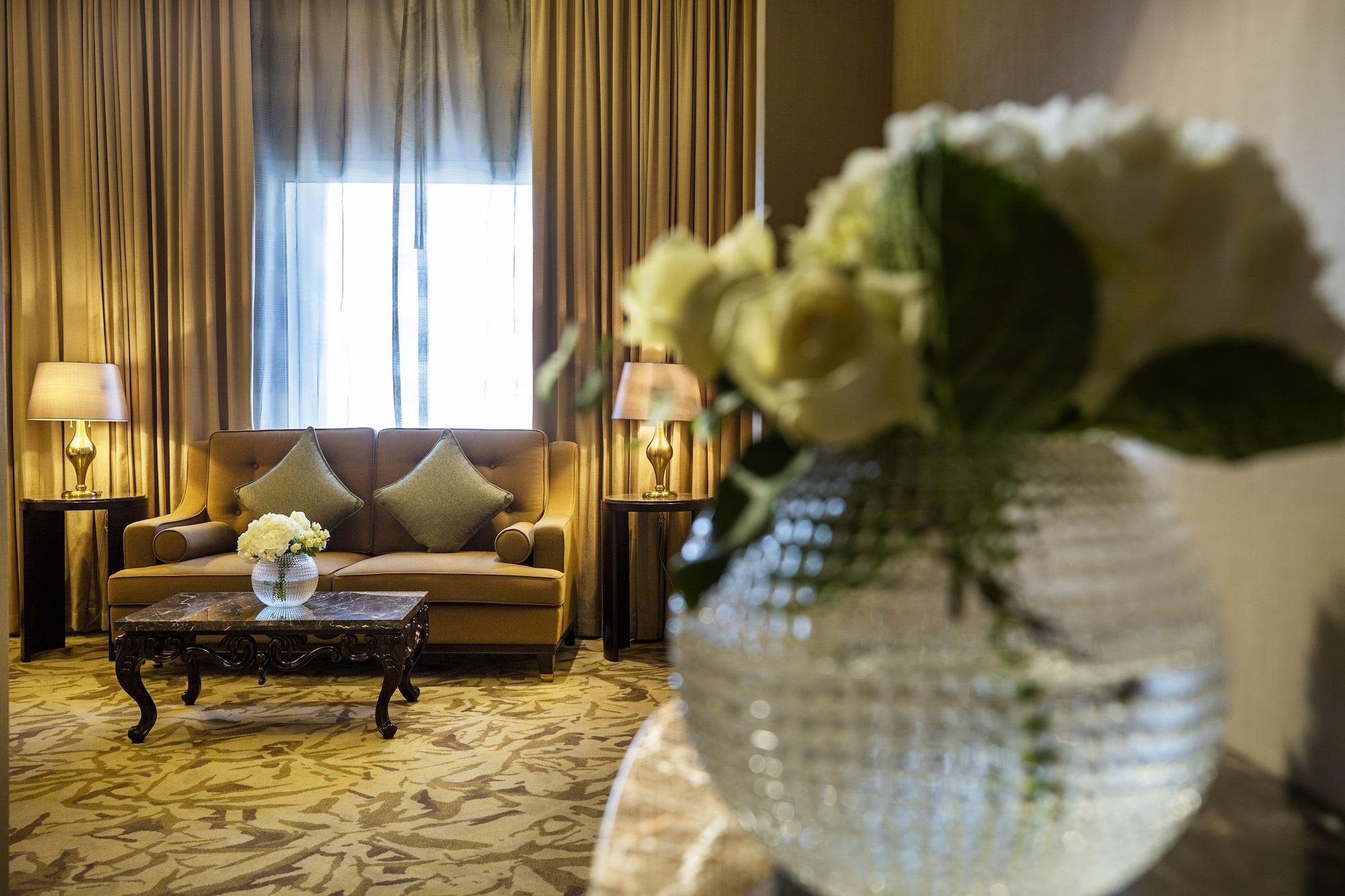 Ezdan Palace Hotel Doha Exterior foto A suite at the hotel